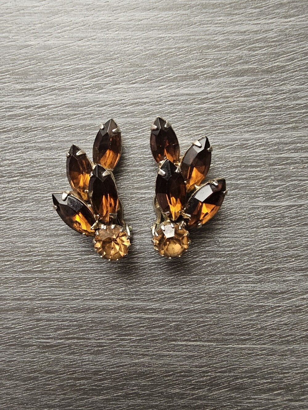 Vintage Root Beer Brown Glass Clip-On Earrings